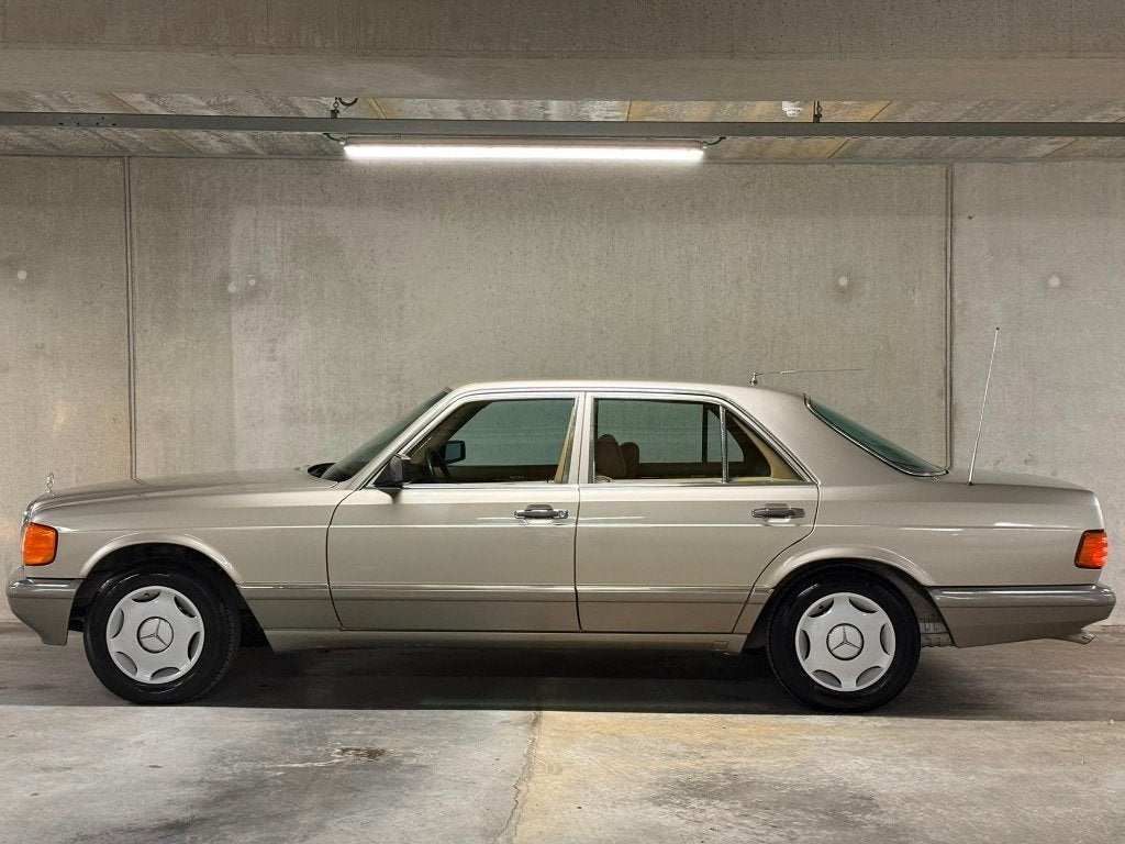 Mercedes-Benz 420 SEL V8 | BELGISCH | 2 EIG. | ORGINEEL !, Auto's, Mercedes-Benz, Automaat, Achterwielaandrijving, 8 cilinders