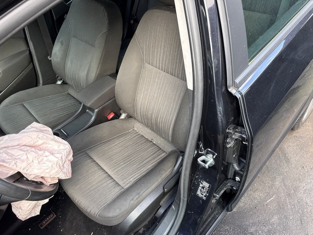 SIEGE AVANT GAUCHE ( CONDUCTEUR ) Opel, Opel, Opel Automobile GmbH, Utilisé, Kontakt-opel@opel.com