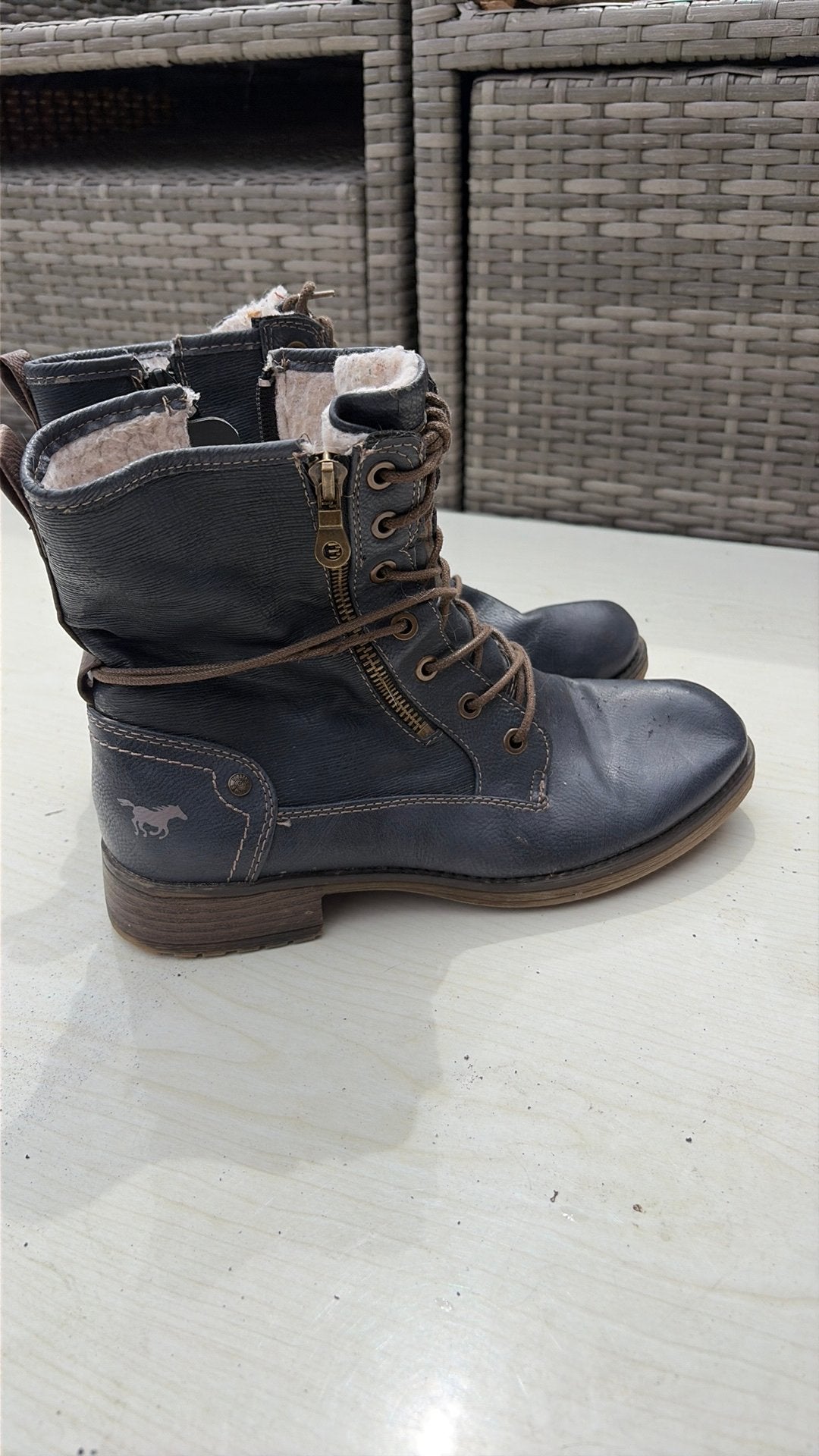 Schoenen, Enlèvement, Porté, Bleu