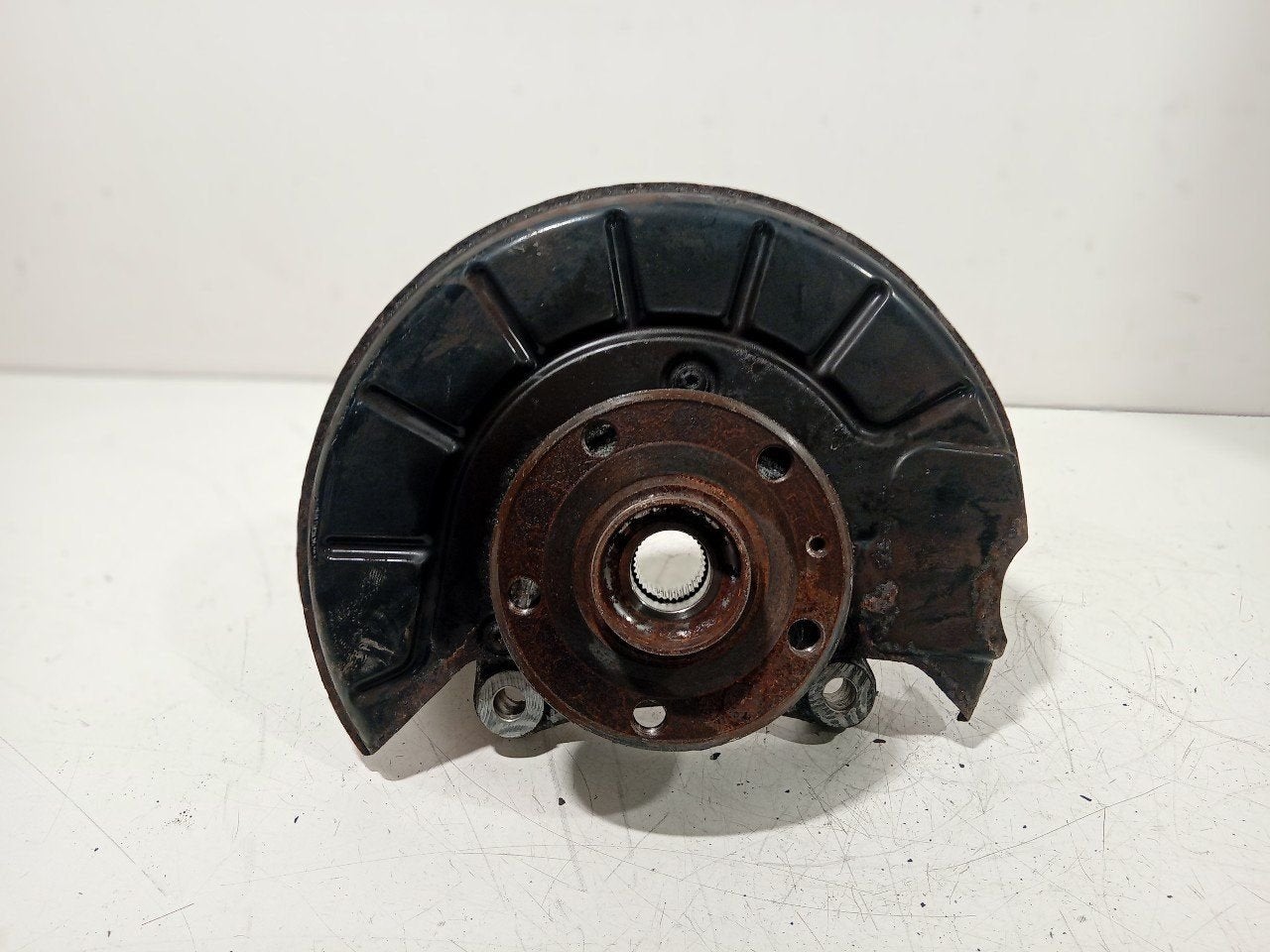 Wielnaaf links voor Volkswagen Sharan, Auto-onderdelen, Onderdelen@venauto.nl, Van der Ven Autorecycling B.V., Gebruikt, Ettenseweg 76, 4706 PB Roosendaal, The Netherlands