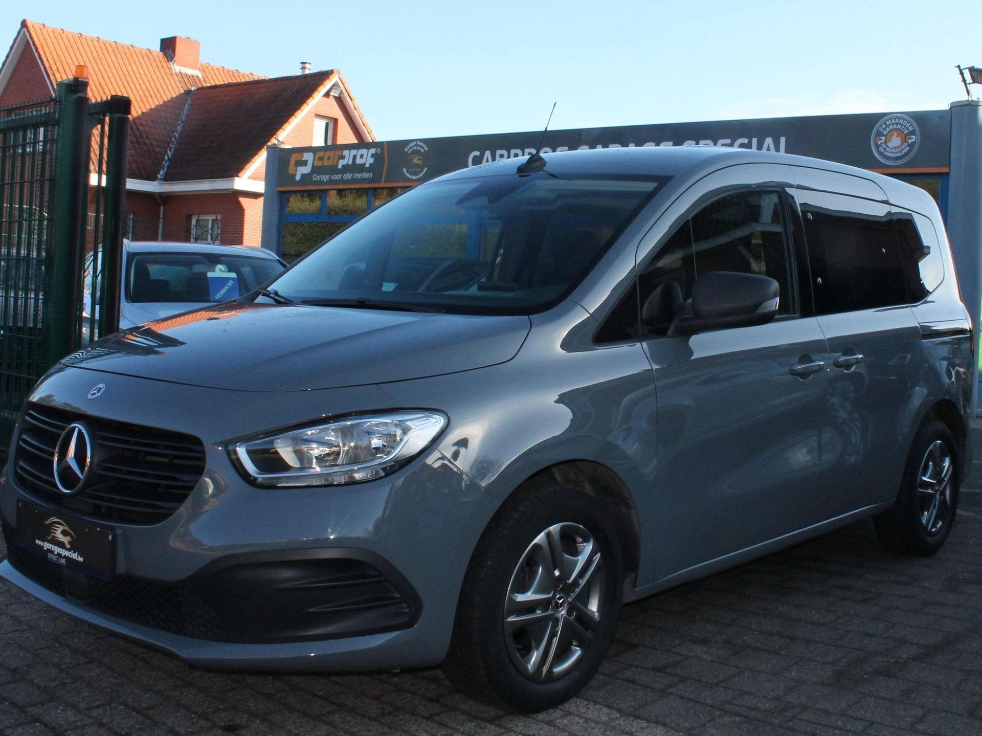 Mercedes-Benz Citan Citan 112 Tourer EDITION lang, Gebruikt, Bedrijf, https://public.car-pass.be/vhr/1afc1396-7cd7-4f5f-9563-d16d4a2ad3fd