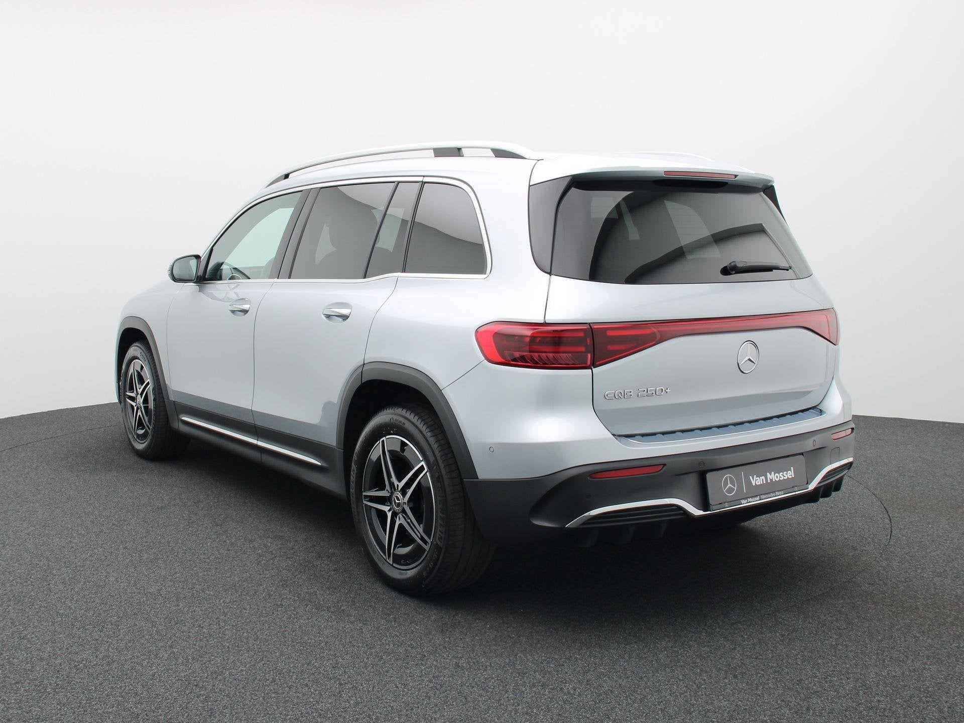 Mercedes-Benz EQB 250+ BUSINESS STAR EDITION + PANO DAK + BU, Autos, Argent ou Gris, Noir, 5 portes, Automatique