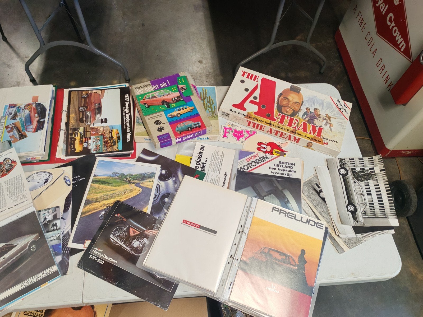 veel oldtimer reclamefolders, foto 3