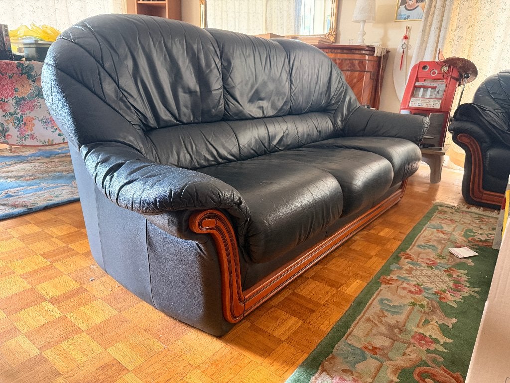 Set van 2 banken + relaxfauteuil + voetenbank, leer, Huis en Inrichting, Ophalen, Gebruikt, 150 tot 200 cm, Driepersoons