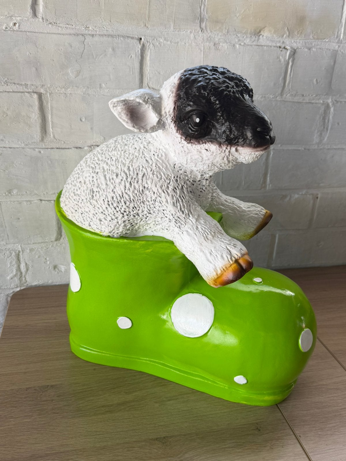 Grand agneau dans un os vert 35€, Enlèvement, Neuf, Animal