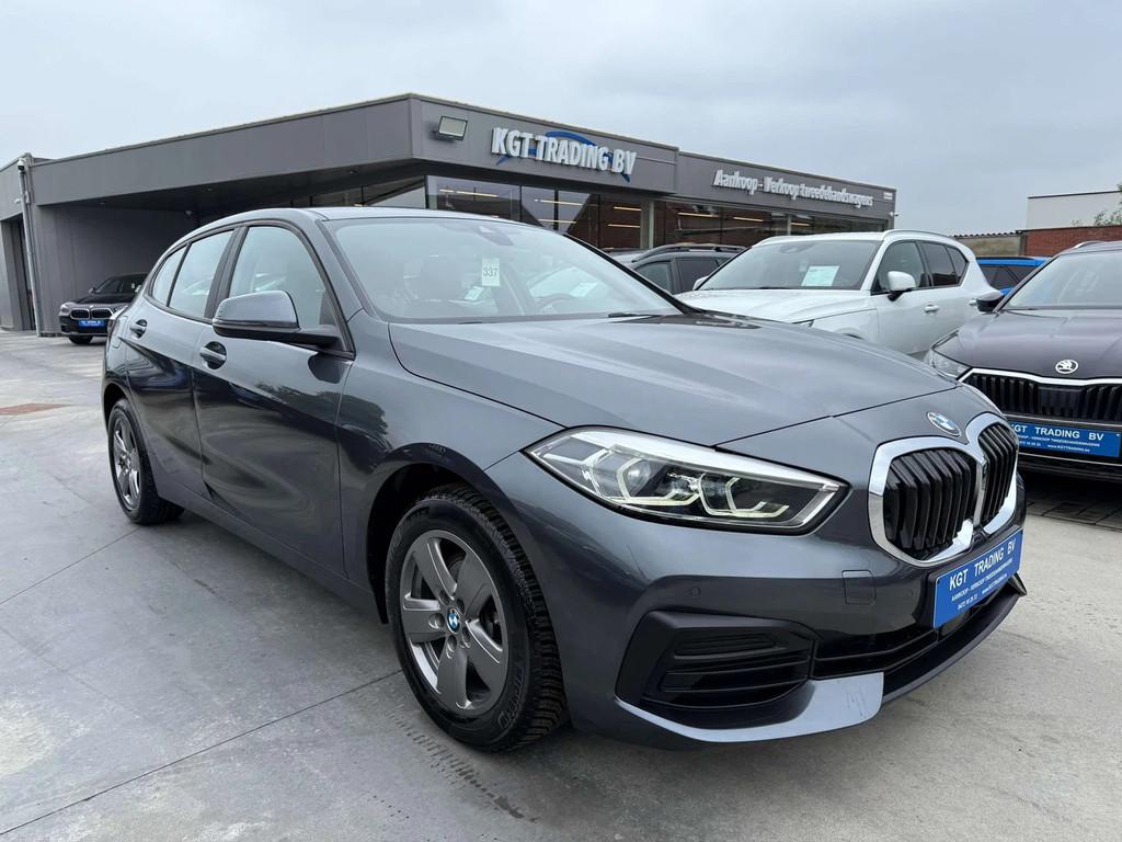 BMW 1 Serie 118 i 136PK NAVIGATIE CARPLAY FULL LED BLUETOOTH, Auto's, BMW, 100 kW, Gebruikt, 136 pk, Bedrijf