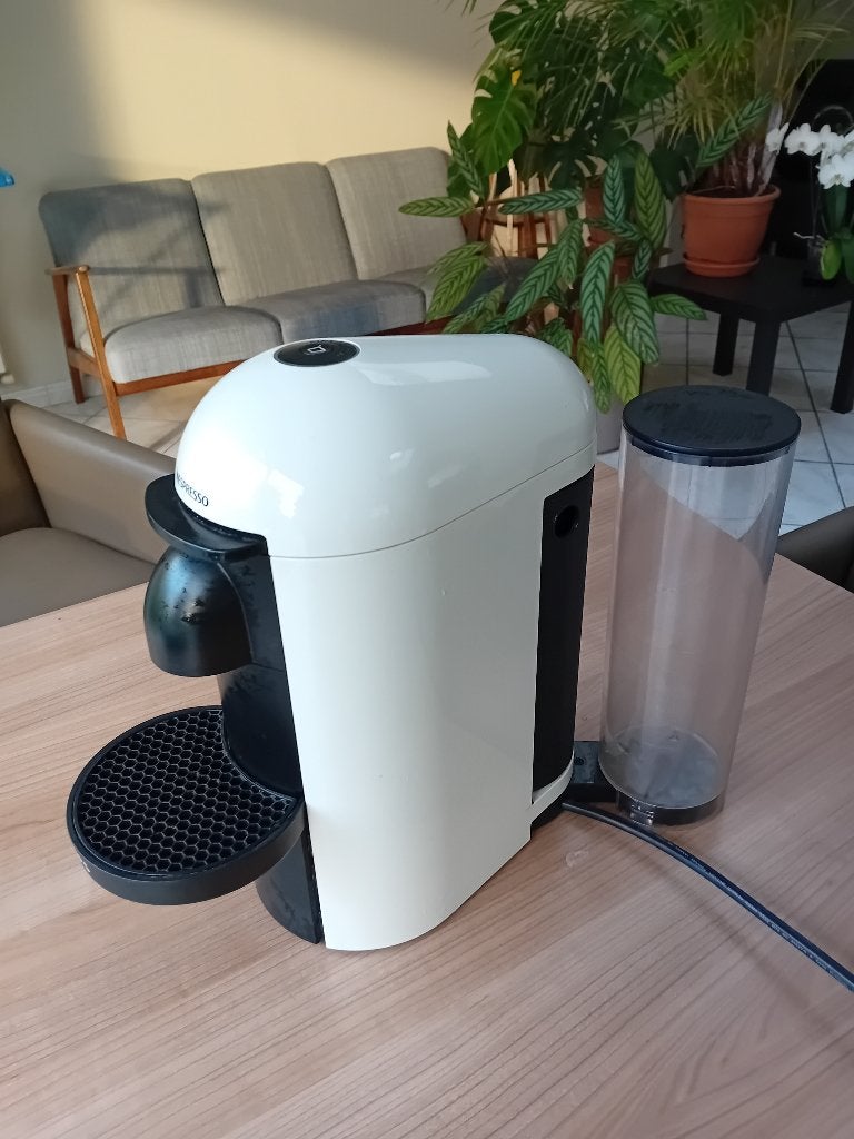Nespresso Krups Vertuo CN903, Electroménager, Cafetières, Réservoir d'eau amovible, Dosettes et capsules de café, Comme neuf, 10 tasses ou plus