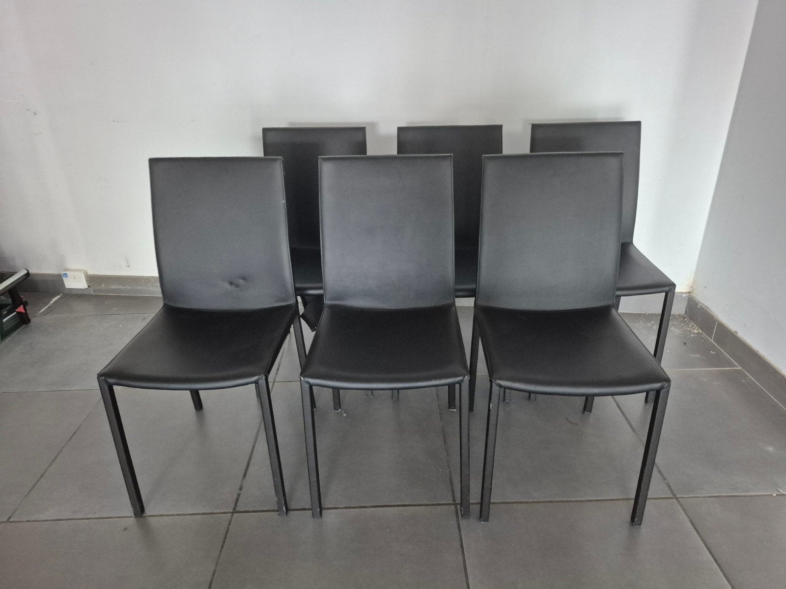 6 chaises de salle à manger, Maison & Meubles, Synthétique, Enlèvement, Noir, Cinq, Six Chaises ou plus