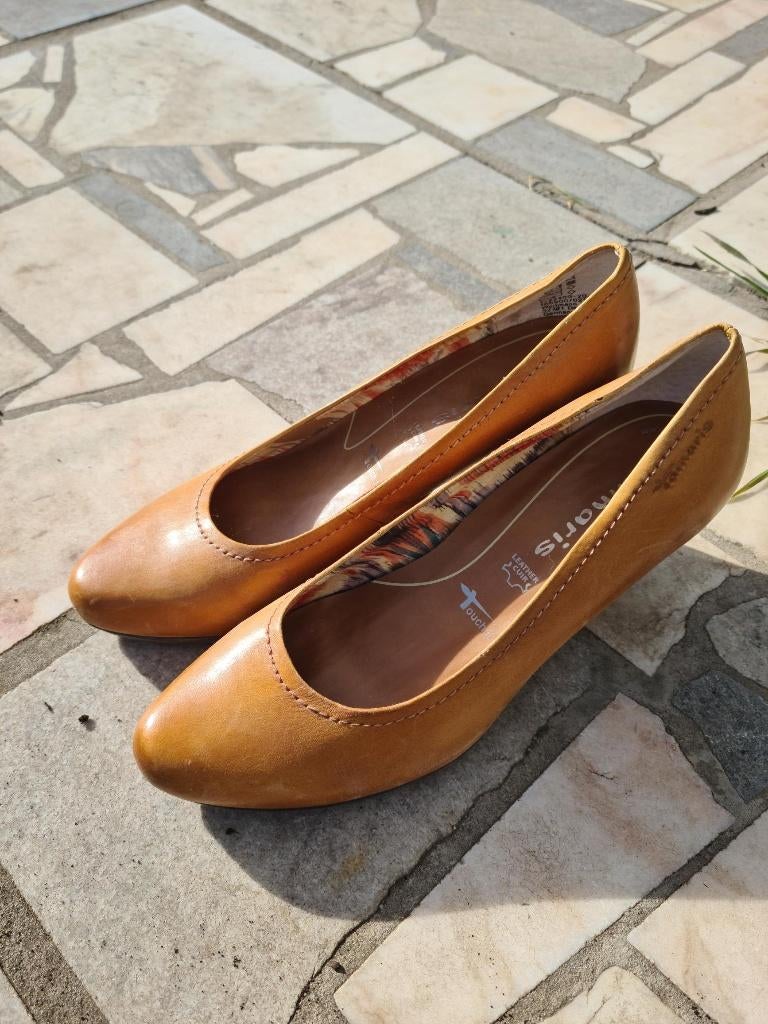 Bruine pumps / schoenen met hak, Kleding | Dames, Schoenen, Gedragen, Pumps, Ophalen of Verzenden