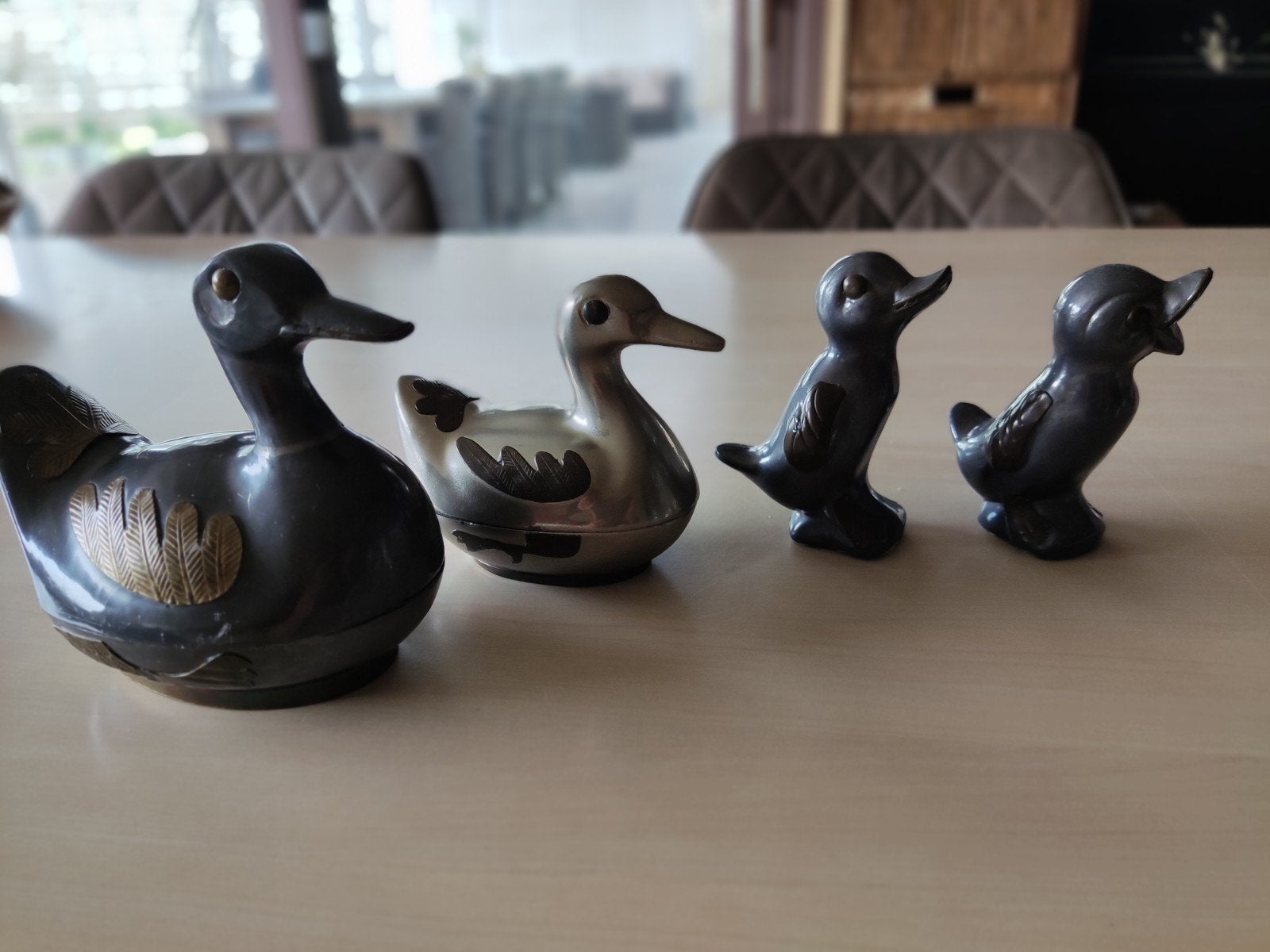 Set van 4 tinnen eendjes, Ophalen