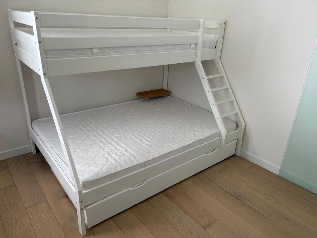 Stapelbed met 4 slaapplaatsen, Ophalen, Nieuw, 140 cm, Twijfelaar