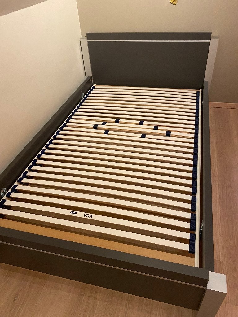 Lit 120x200 avec sommier pour enfant, Maison & Meubles, Chambre à coucher | Lits, Gris, Une personne, Enlèvement, Utilisé