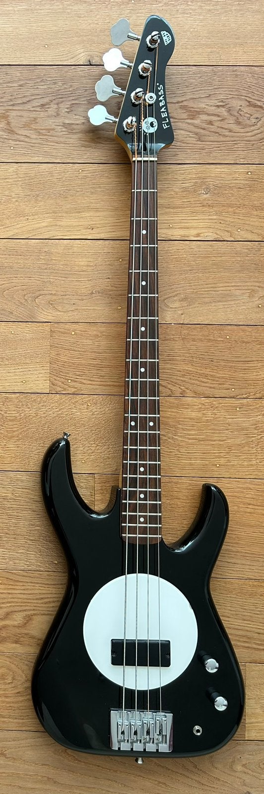 Fleabass Model 32 The Wild One - long scale, Musique & Instruments, Enlèvement, Comme neuf