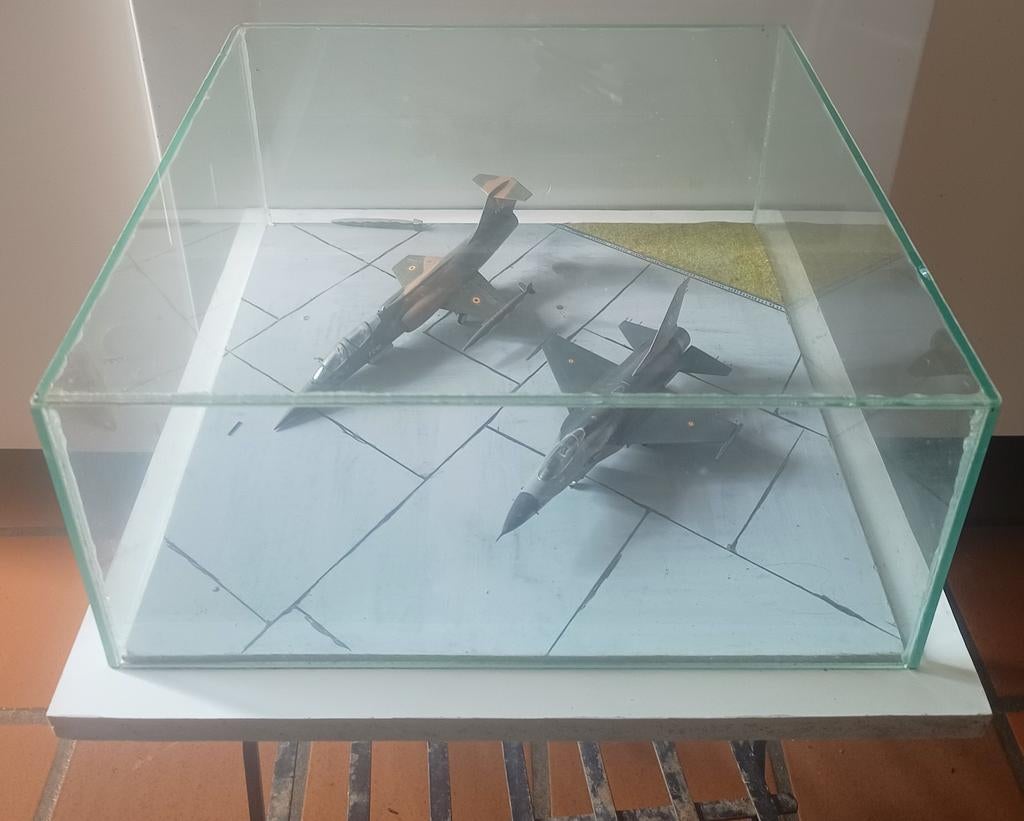 Maquette militaire, Collections, Enlèvement