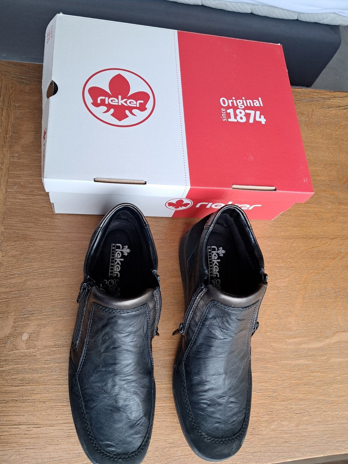 Chaussures Rieker noire pt 39, Vêtements | Femmes, Enlèvement ou Envoi, RIEKER, Boots et Botinnes, Porté