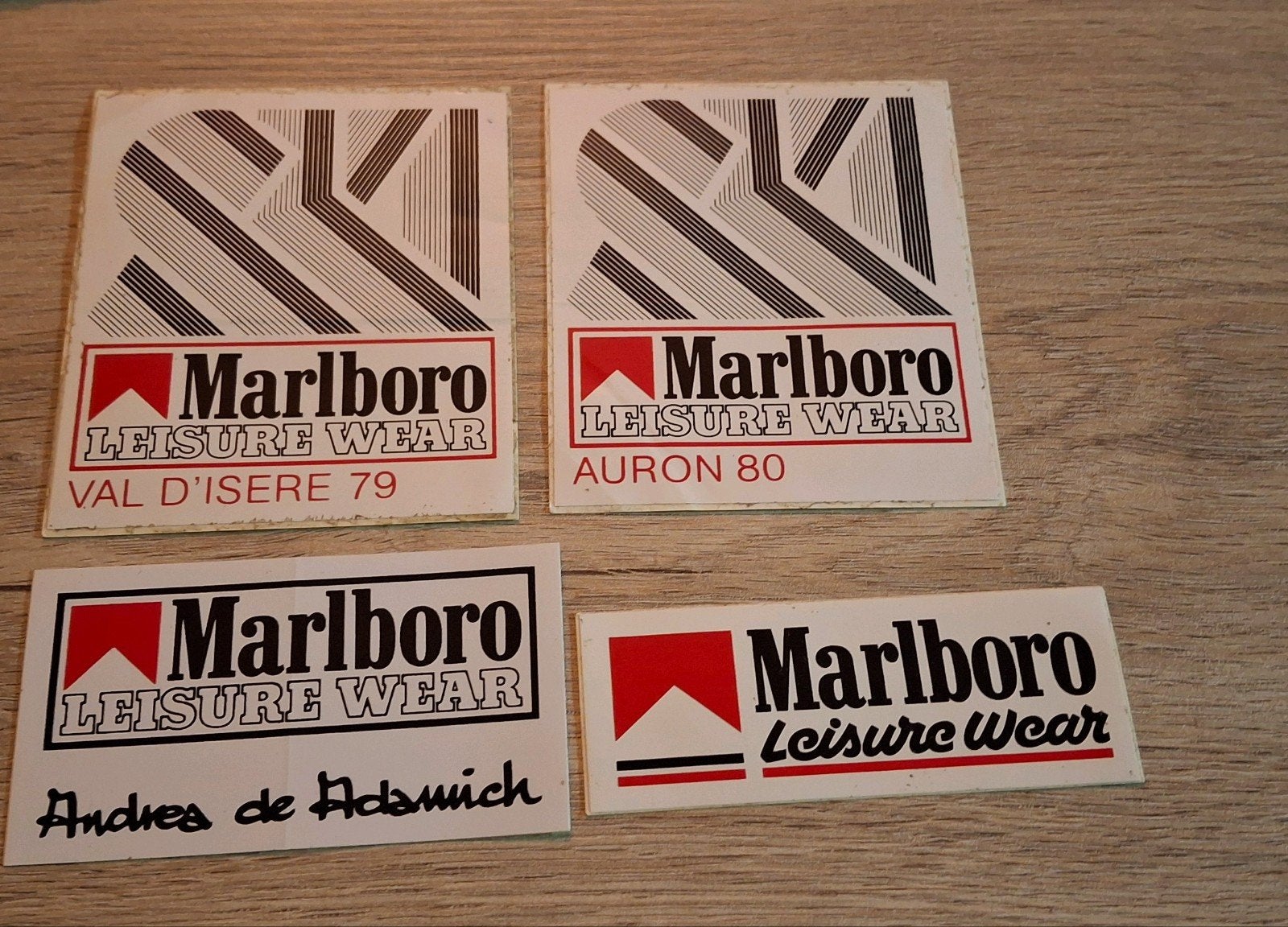 lot d'autocollants Marlboro Leisure Wear, Collections, Enlèvement ou Envoi, Comme neuf, Marque
