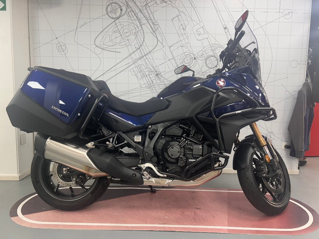 Honda NT1000DET Pearl HawksEye Blue, Motoren, Motoren | Honda, Bedrijf, Ophalen