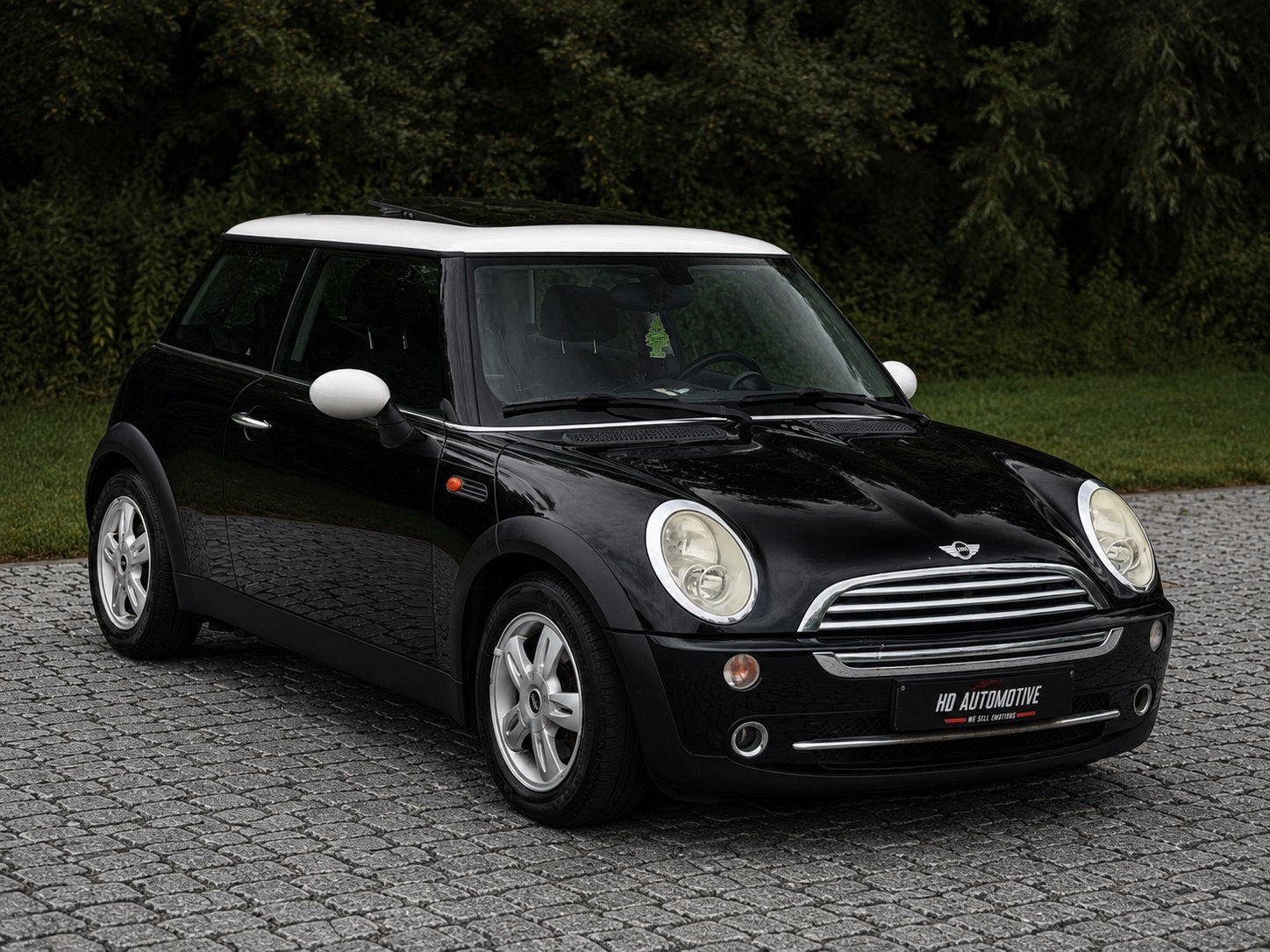 MINI R50 COOPER 1.6i *AUTOMATIC* AIRCO • PANORAMADAK • LEDER, Zwart, 4 cilinders, Zwart, Leder