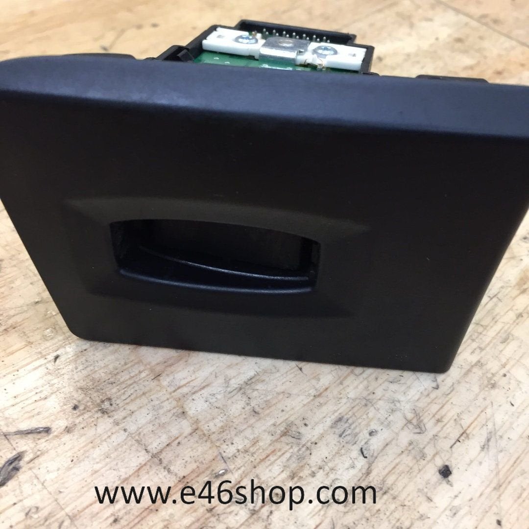 Contact slot BMW E81 E82 E87 E88 E90 E91 etc, Autos : Pièces & Accessoires, Électronique & Câbles, BMW, Utilisé, Enlèvement ou Envoi