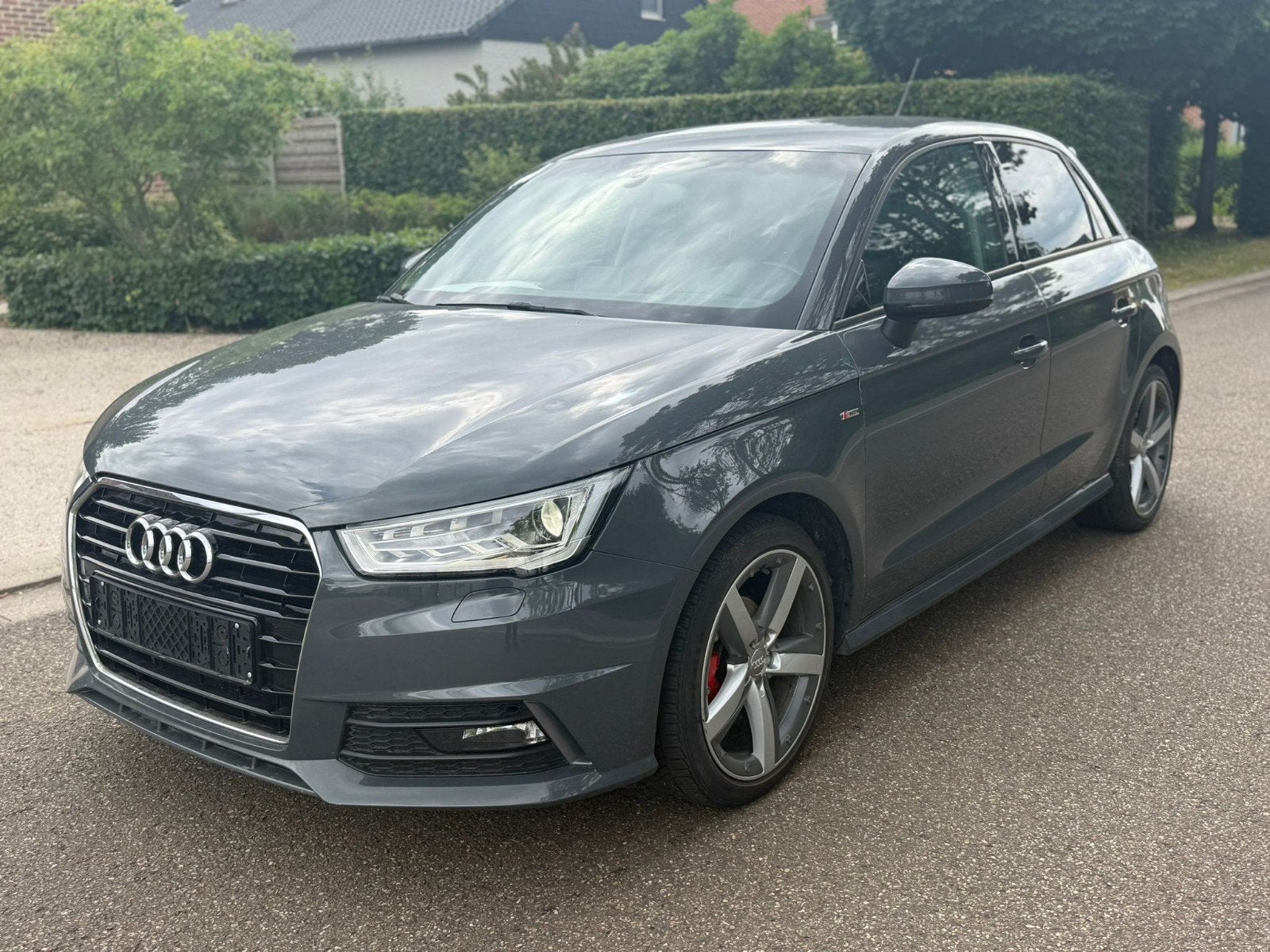 Audi A1 1.0 TFSI Ultra Série S, Autos, Audi, Particulier, A1, Essence, Euro 6, Boîte manuelle, Autres couleurs, Cuir, Entretenue par le concessionnaire