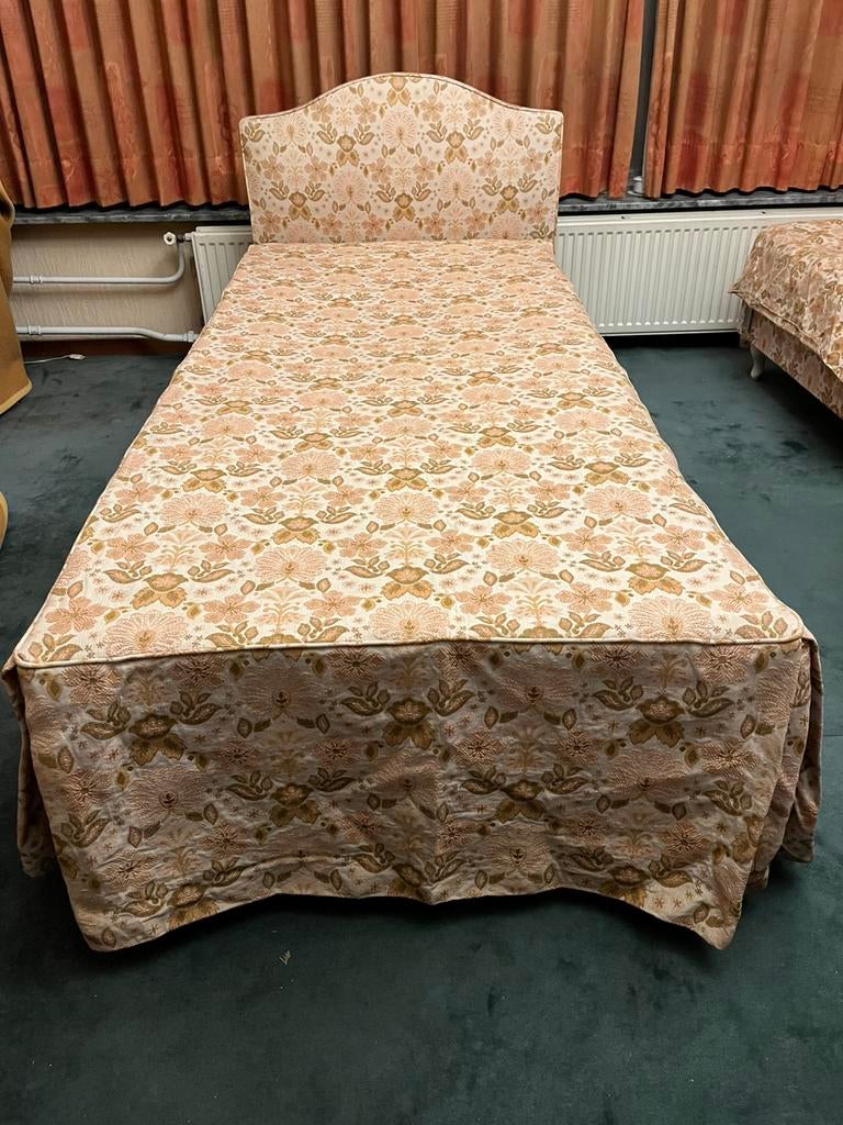 Lit, 90 cm, Tissu, Autres couleurs, Une personne