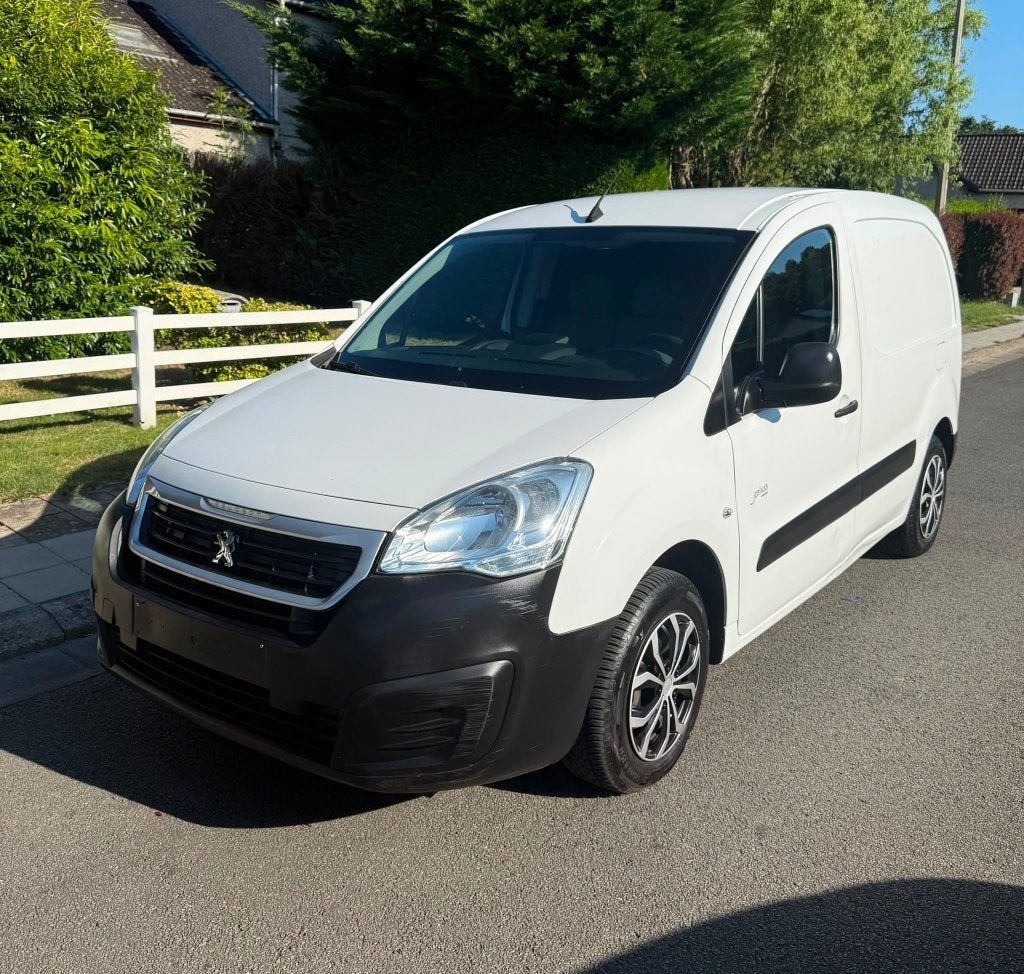 Peugeot partner 90.000 km euro6b 3 zitplaatsen, Euro 6, Multifunctioneel stuurwiel, Bedrijf, 5 deurs