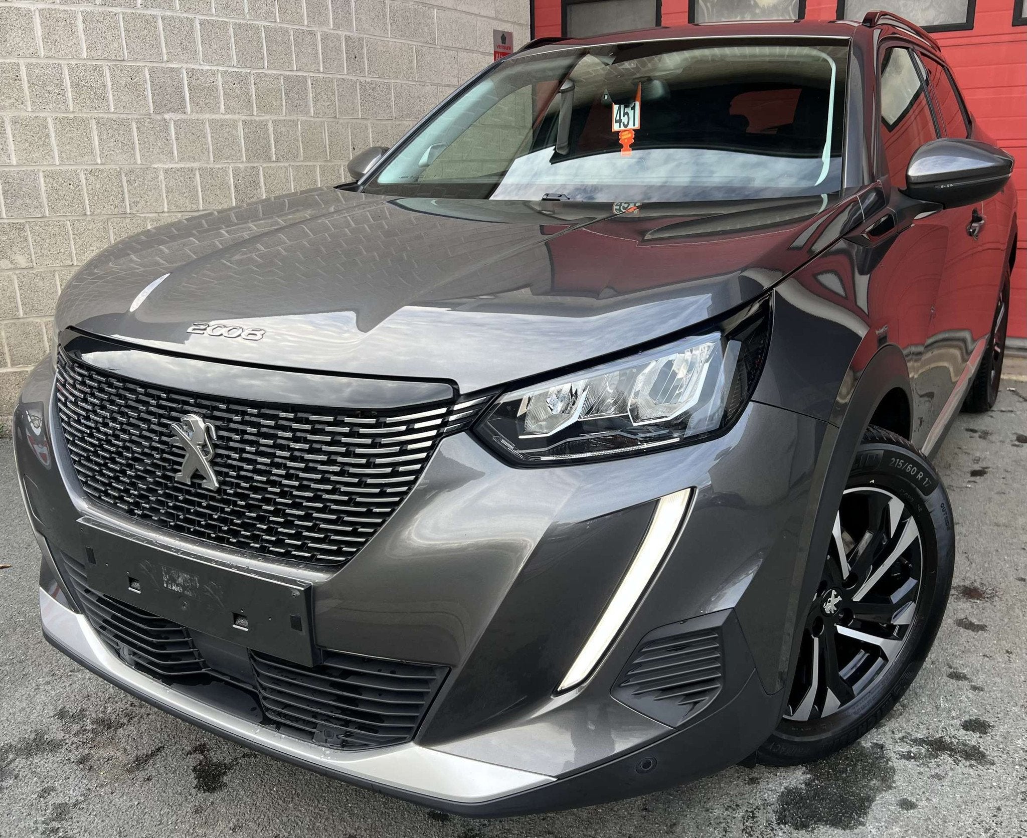 Peugeot 2008 1.2 PureTech Allure S + CAMÉRA + NAVI + CUIR, Cuir, Argent ou Gris, Achat, Euro 6