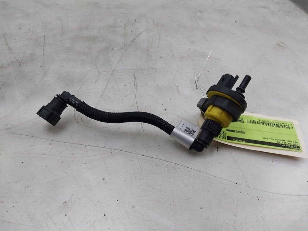 VACUUM VALVE Renault Megane IV Estate (RFBK) (01-2016/-), Dhr. J. Ham, Renault, Administratie@autoham.nl, Utilisé