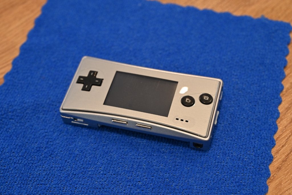 Zilver Gameboy Micro, Consoles de jeu & Jeux vidéo, Enlèvement ou Envoi, Utilisé, Game Boy Micro