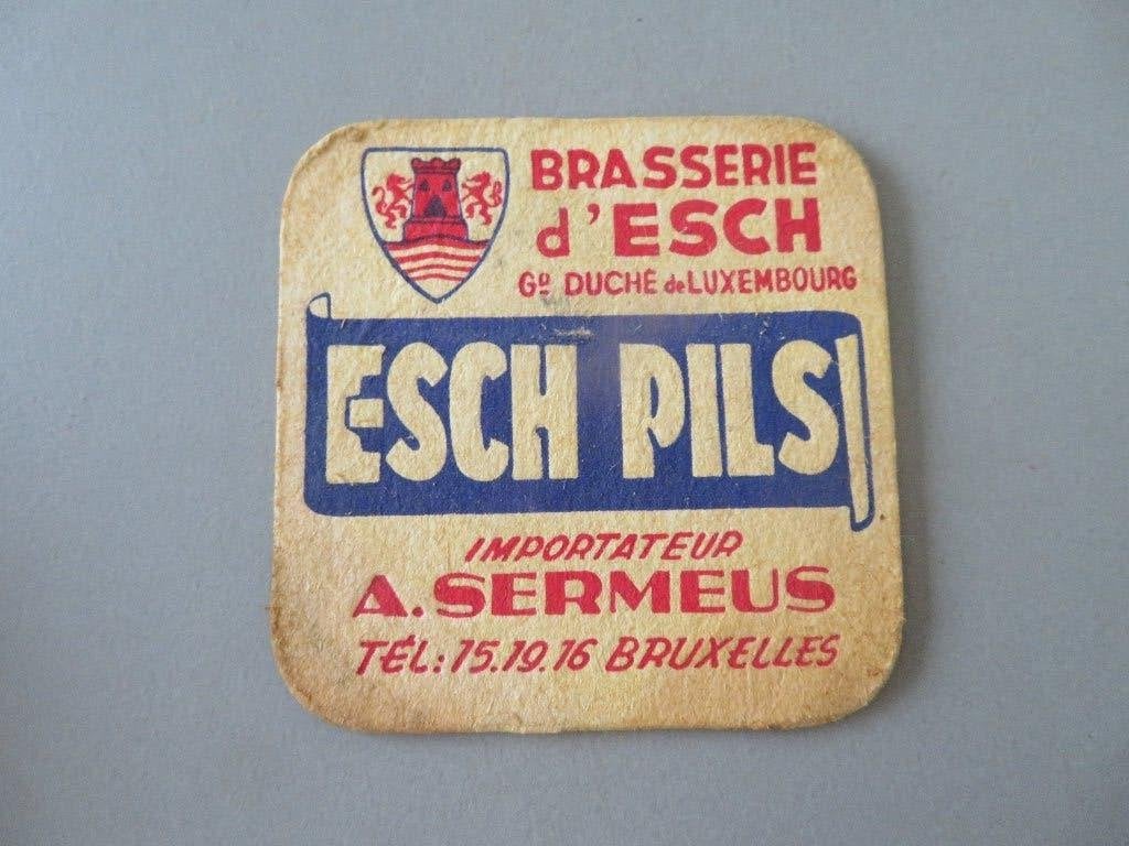 oud bierviltje Esch Pils Brasserie d'Esch A. Sermeus Brux., Ophalen of Verzenden, Zo goed als nieuw, Viltje(s), Overige merken