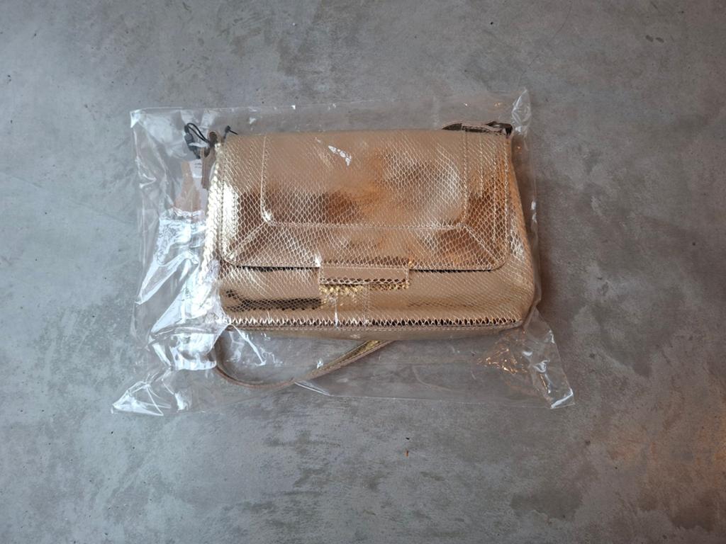 Handtas PIECES champagne NIEUW, Handtassen en Accessoires, Tassen | Damestassen, Ophalen of Verzenden, Nieuw, Overige kleuren