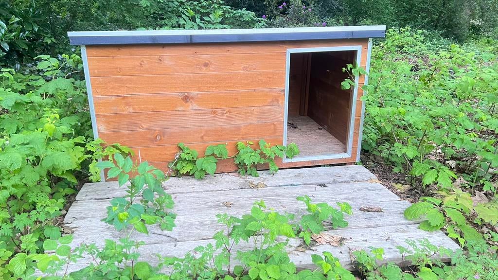 Stevig houten hondenhok, Ophalen, Gebruikt, Hondenhok