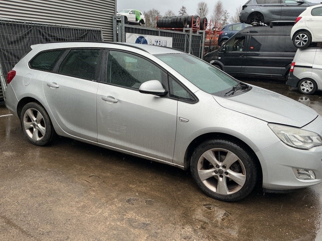 VITRE MECANISME AVANT DROIT Opel (|13350760|), Opel, Opel Automobile GmbH, Utilisé, Kontakt-opel@opel.com