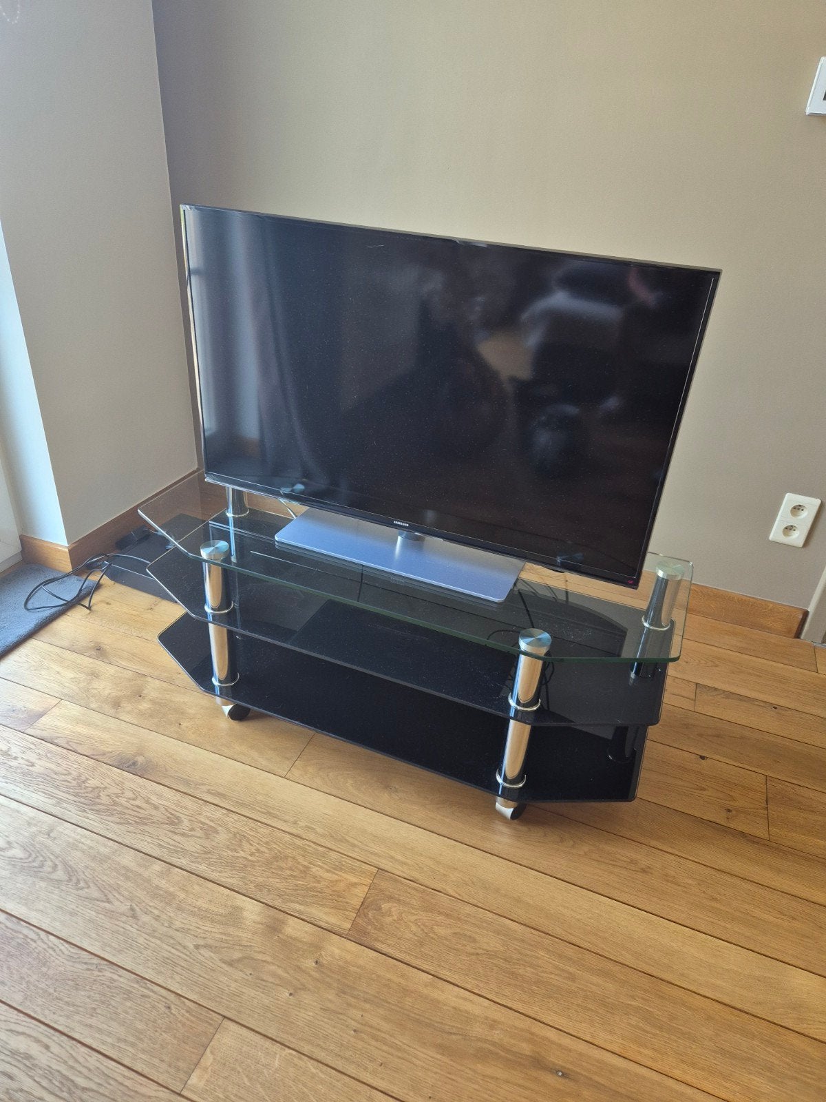 Retrait GRATUIT : meuble TV en verre moderne en excellent ét, Enlèvement, Comme neuf, Verre