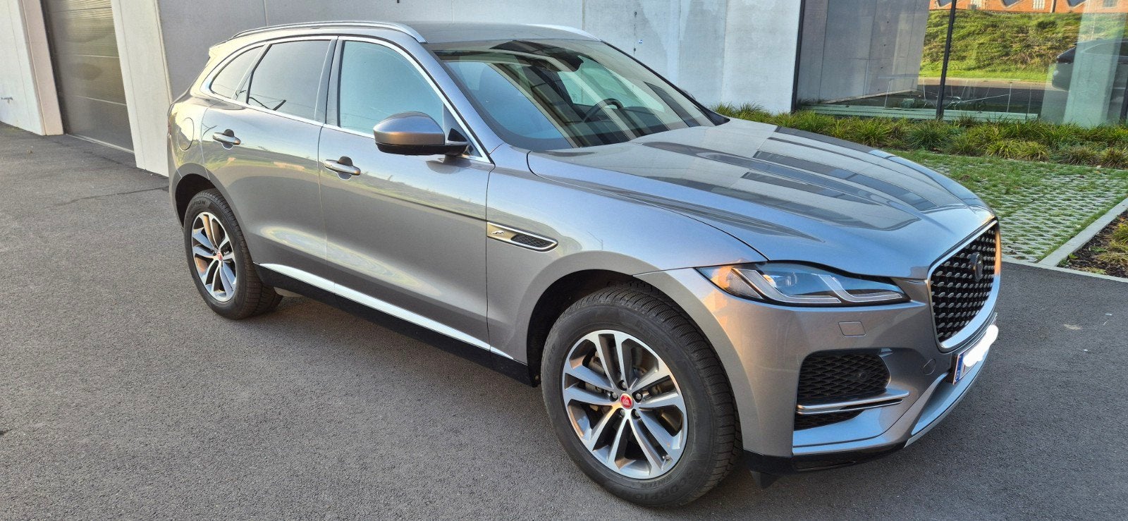 Jaguar F-pace PHEV P40Oe. S. Plug-in Hybrid. 404pk., Automaat, Euro 6, Leder, Grijs