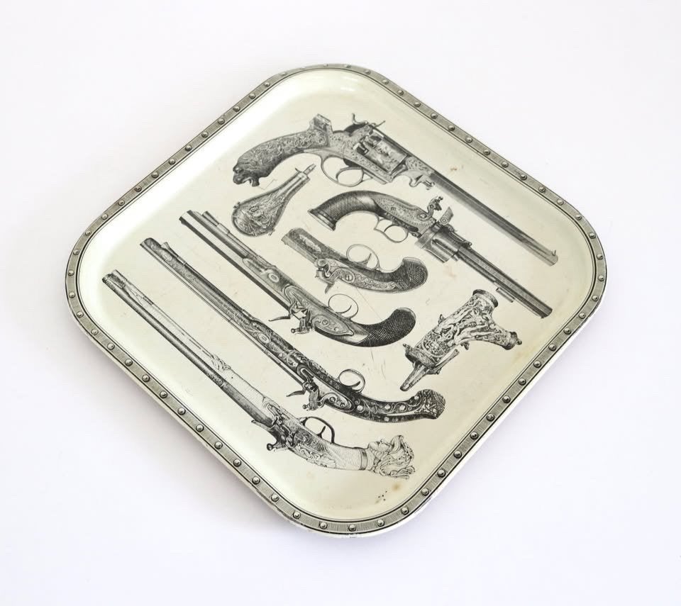 Gun Tray Piero Fornasetti - Vintage dienblad Italy, Ophalen of Verzenden, Gebruikt, Metaal, Dienblad