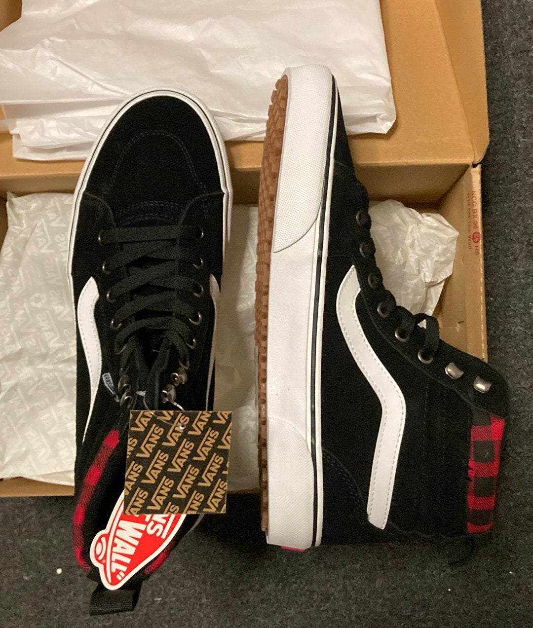 Vans gloednieuwe schoenen mt 43, Ophalen of Verzenden, Nieuw, Zwart