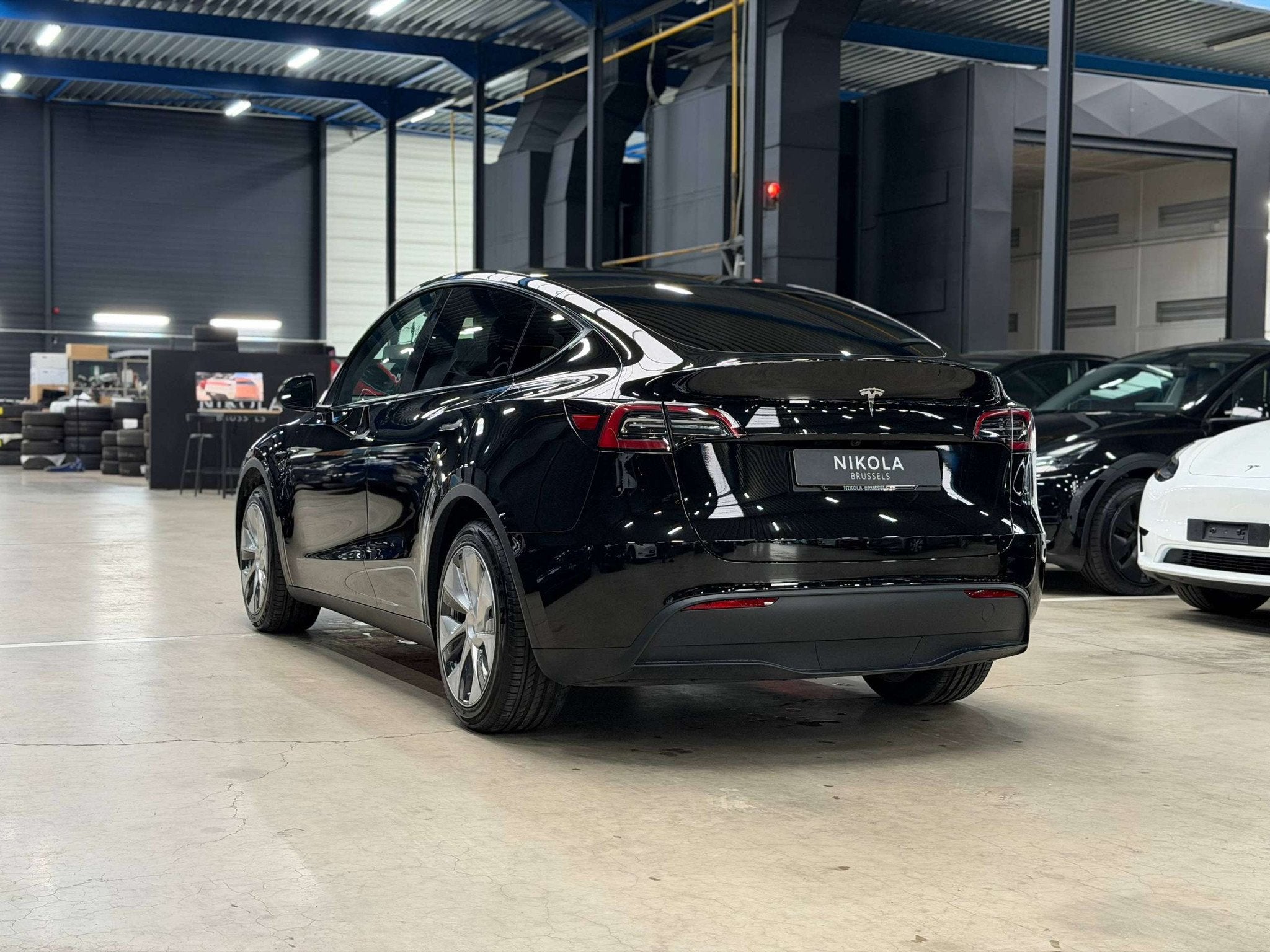 Tesla Model Y HARDWARE 4 - PREMIUM RWD - FSD READY - HIGHWAY, Autos, 299 ch, Achat, Entreprise, Ordinateur de bord