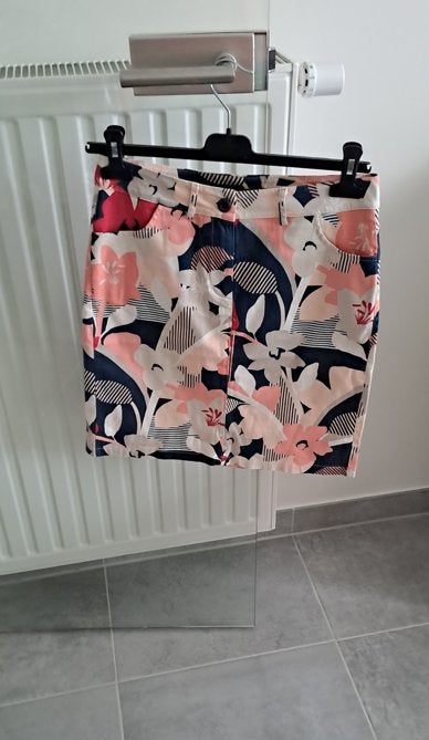 Jupe, Taille 38/40 (M), Enlèvement ou Envoi, Cassis, Au-dessus du genou