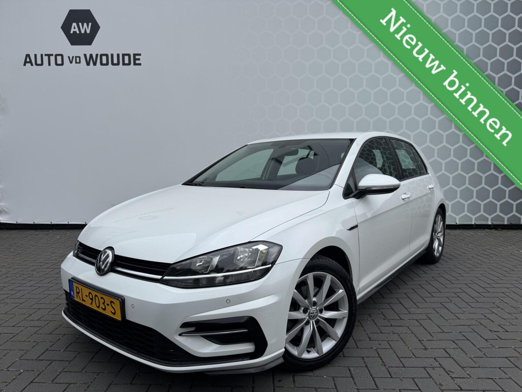 Volkswagen Golf 1.6 TDI Highline Business R-line Carplay Par, Autos, Achat, Euro 6, Entreprise, Alcantara