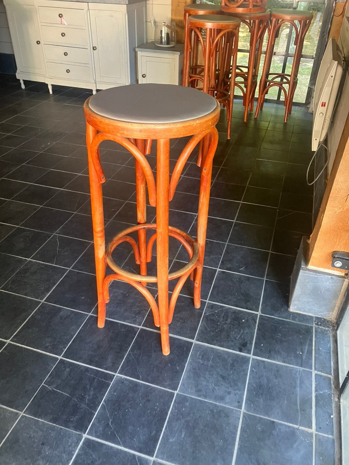 8 chaises de bar, 5 tabourets ou plus, Enlèvement, Utilisé, Bois