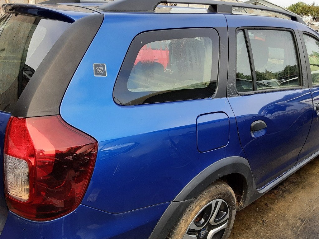 AILE ARRIÈRE DROIT Dacia Logan MCV II / Sandero Wagon (7S), Dacia, Garde-boue, Mevr. I. Hauben, Utilisé