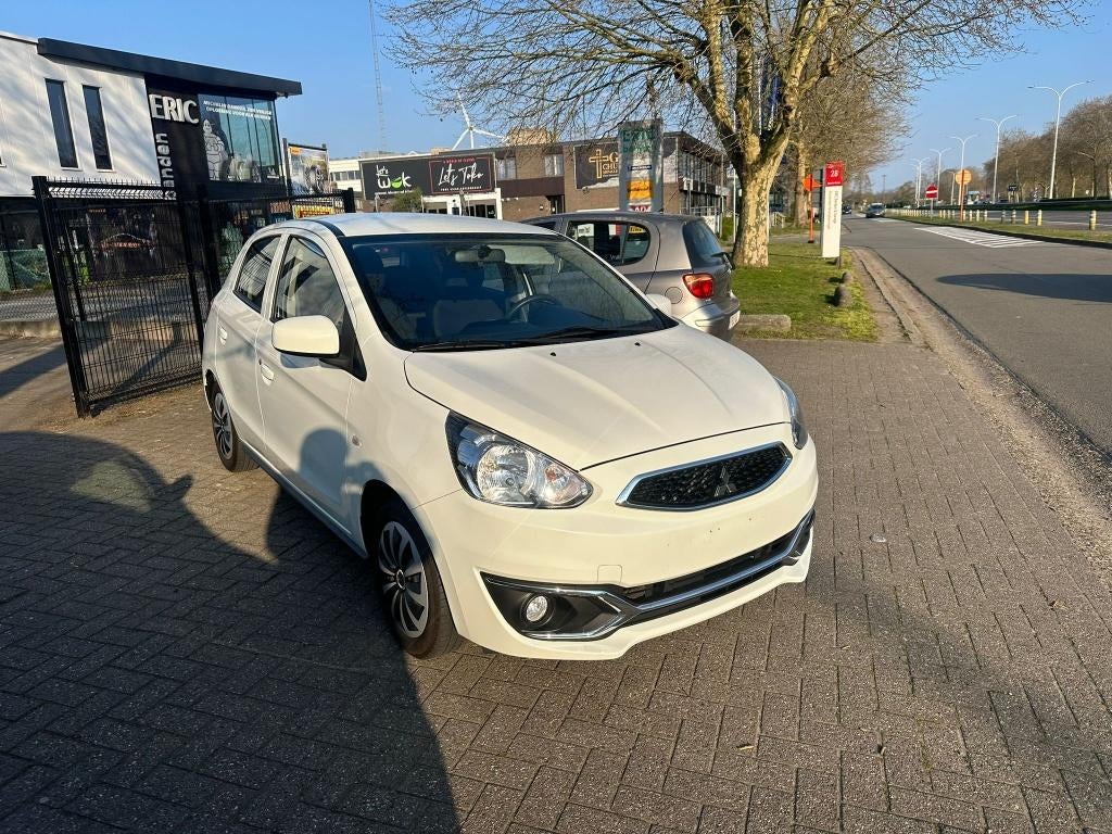 Mitsubishi space star 1.0 benzine 69 pk, Voorwielaandrijving, Wit, Bedrijf, 5 deurs