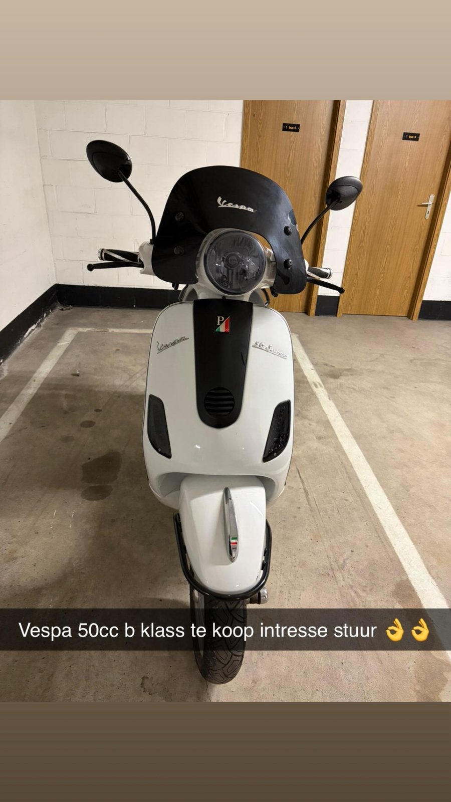 Zeer mooie goed onderhouden vespa b klass, Fietsen en Brommers, Scooters | Vespa, Ophalen, Zo goed als nieuw
