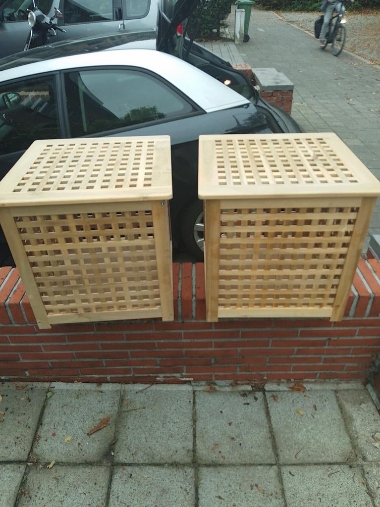 2 boxen Ikea, 20 euro per stuk, Minder dan 55 cm, Vierkant, Zo goed als nieuw, Modern