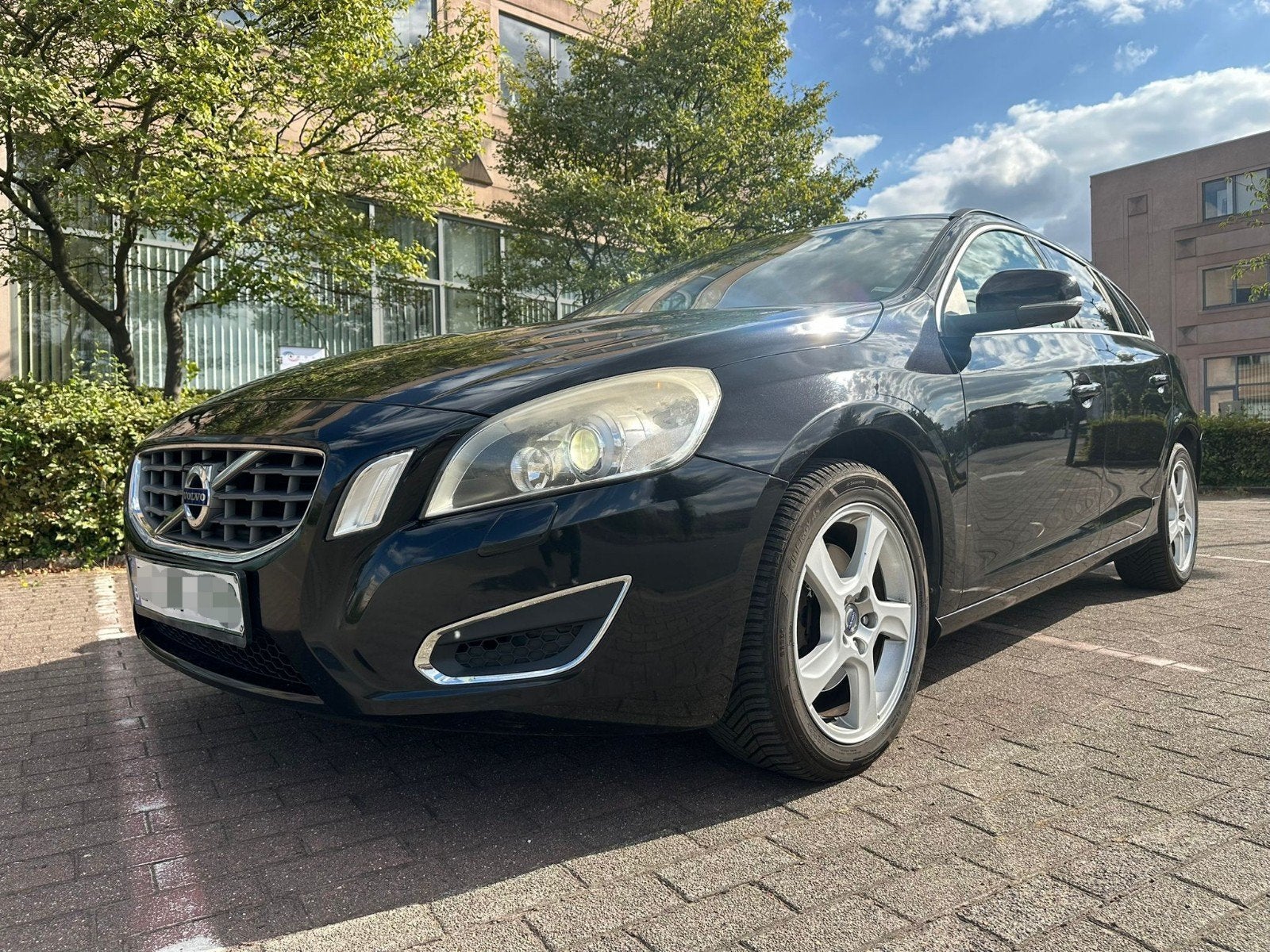 Volvo v60 2.0 DIESEL Eu5, Euro 5, Achat, Noir, V60