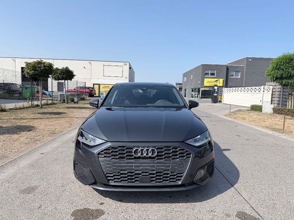 audi A3/35TFSI/benzine/150PK/2021/cruise /sensoren/carplay, Auto's, Euro 6, Leder, Bedrijf, Handgeschakeld