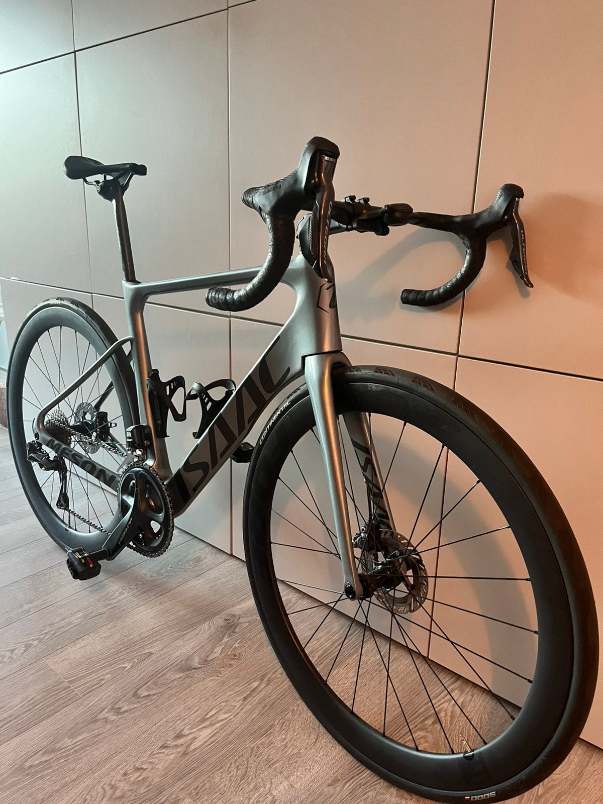Isaac Meson, Vélos & Vélomoteurs, Vélos | Vélos de course, Autres marques, Enlèvement ou Envoi, Comme neuf, Hommes