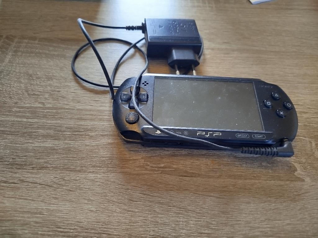 Psp te koop, Games en Spelcomputers, Spelcomputers | Sony PSP, Ophalen, Gebruikt, Zwart, PSP
