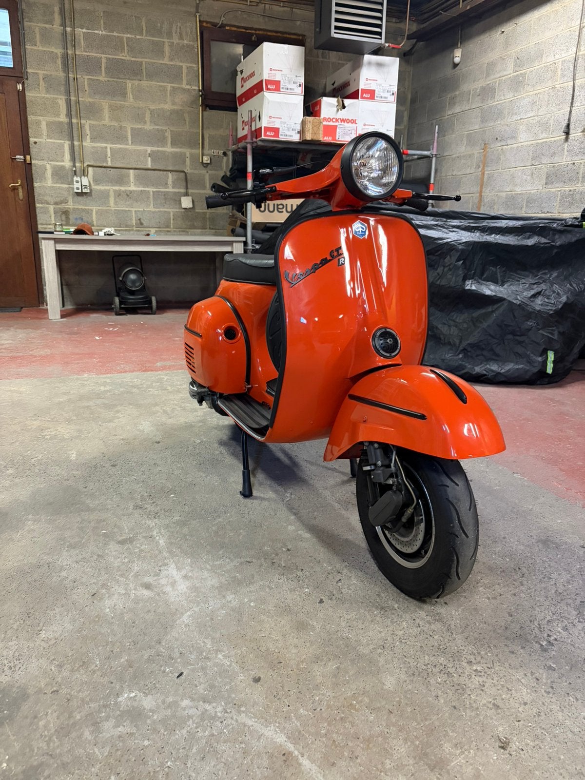 Vespa gtr 125 grote bereiding quattrini 265cc, Fietsen en Brommers, Ophalen, Zo goed als nieuw